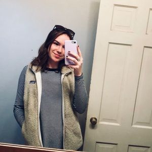 Meet your Posher, Abigail